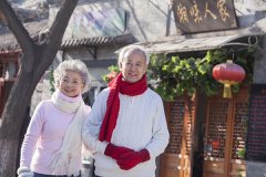 中老年人补钙吃什么牌子的钙片好，中老年人如何选购补钙产品